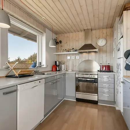 Сasa de vacaciones Traeferiehus Beliggende 400m Fra Havet Sj494 Harboør