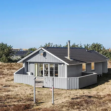 Traeferiehus Beliggende 400m Fra Havet Sj494 Vakantiehuis
