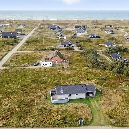 Traeferiehus Beliggende 400m Fra Havet Sj494 *